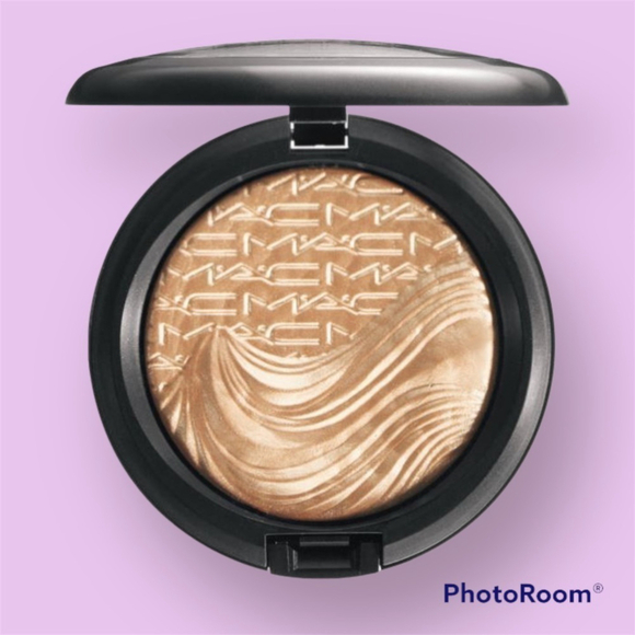 MAC Cosmetics Whisper of Gilt Extra Dimension Skinfinish Highlighter - Picture 1 of 4